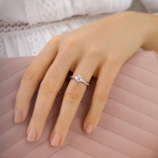 refined solitaire settings