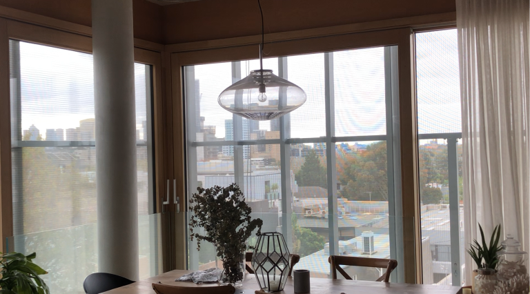 automatic sliding screen door