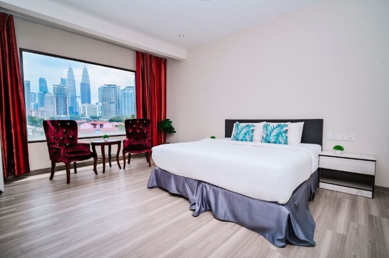 book Kuala Lumpur hotel